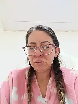miss hanna07 online show from July 18, 2:43 pm