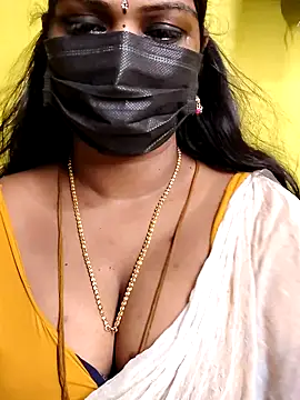 Snapshot of mayaa2u chatting on April 10, 6:34 pm mayaa2u online show from April 10, 6:34 pm