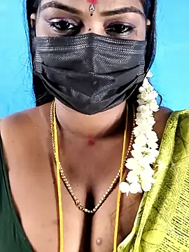 Snapshot of mayaa2u chatting on May 15, 4:47 pm mayaa2u online show from May 15, 4:47 pm