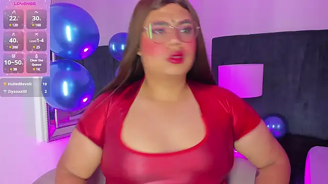 Snapshot of Tom_Silver__ chatting on December 22, 1:23 am Tom Silver online show from December 22, 1:23 am