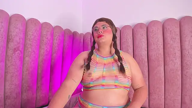 Snapshot of Tom_Silver__ chatting on December 22, 2:38 pm Tom Silver online show from December 22, 2:38 pm