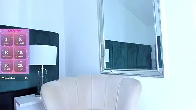 Snapshot of Tom_Silver__ chatting on January 13, 7:10 pm Tom Silver online show from January 13, 7:10 pm