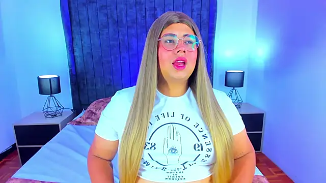 Snapshot of Tom_Silver__ chatting on February 8, 6:33 pm Tom Silver online show from February 8, 6:33 pm