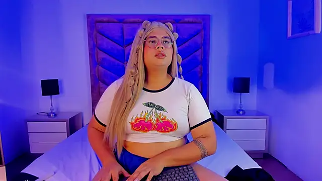 Snapshot of Tom_Silver__ chatting on September 20, 9:10 am Tom Silver online show from September 20, 9:10 am