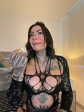 Snapshot of Iam_Annii chatting on January 18, 10:24 pm Iam Annii online show from January 18, 10:24 pm