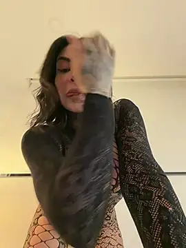 Snapshot of Iam_Annii chatting on February 12, 12:27 am Iam Annii online show from February 12, 12:27 am