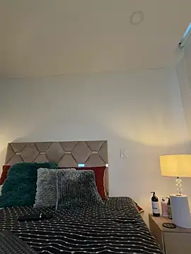 Snapshot of Iam_Annii chatting on February 15, 7:21 pm Iam Annii online show from February 15, 7:21 pm