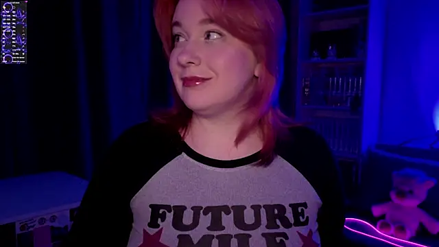 Snapshot of gitera_ chatting on June 10, 9:35 pm gitera online show from June 10, 9:35 pm