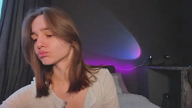 JudyAngil online show from February 12, 6:19 am