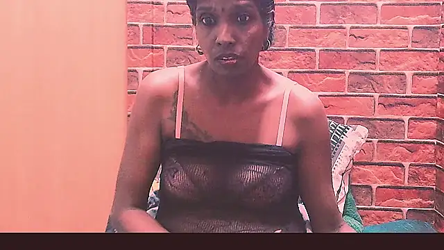 Snapshot of Fuckable_Nasty_MILF chatting on June 15, 9:17 pm Fuckable Nasty MILF online show from June 15, 9:17 pm