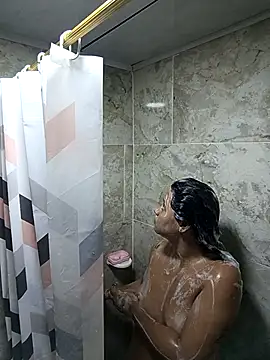 sexy-latin10 online show from April 16, 11:11 am