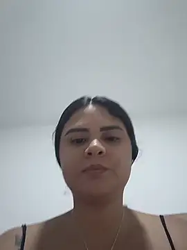 Snapshot of sexy-latin10 chatting on June 28, 11:38 am sexy-latin10 online show from June 28, 11:38 am