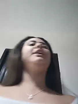 Snapshot of sexy-latin10 chatting on June 29, 1:00 pm sexy-latin10 online show from June 29, 1:00 pm