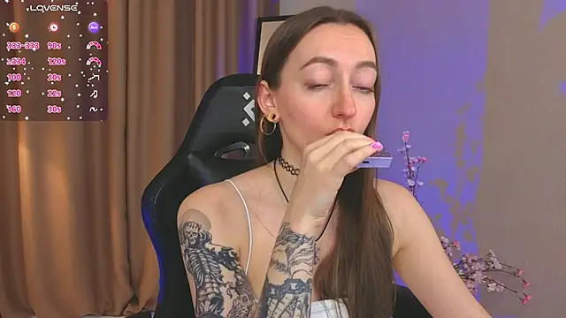 ShiroHeby online show from February 9, 4:22 pm