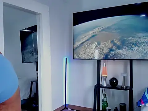 david  johnson372 online show from May 16, 12:04 pm