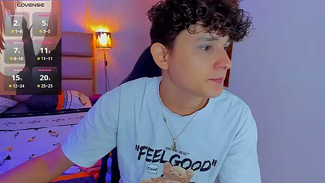 Snapshot of Nathan_Bluee chatting on February 10, 12:50 pm Nathan Bluee online show from February 10, 12:50 pm