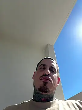 Snapshot of juicyj1311 chatting on February 12, 5:30 pm juicyj1311 online show from February 12, 5:30 pm