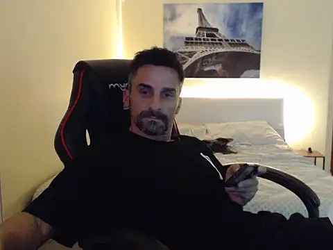 Snapshot of amydamarw chatting on February 15, 7:54 pm amydamarw online show from February 15, 7:54 pm