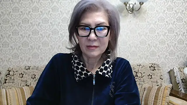 Snapshot of Elegant00Lady chatting on October 15, 2:28 pm Elegant00Lady online show from October 15, 2:28 pm
