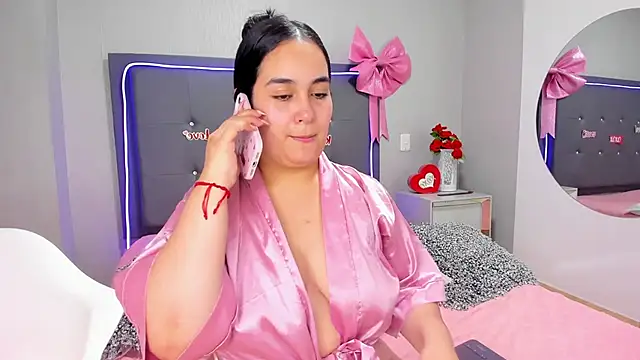 emma lye online show from March 9, 9:19 pm