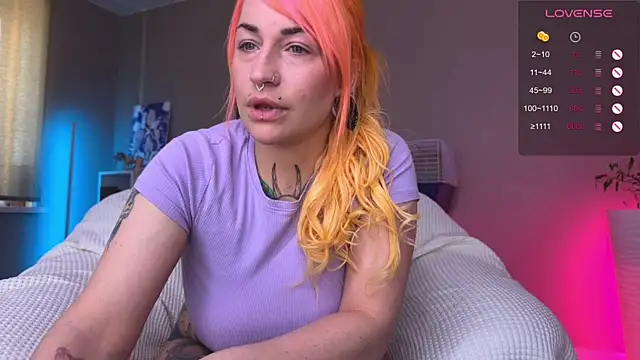 Tanya Acid online show from April 19, 9:41 am