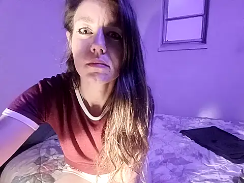 Snapshot of Missmesexycouple69 chatting on October 25, 1:35 am Missmesexycouple69 online show from October 25, 1:35 am