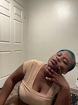 Prettynthick12 online show from June 28, 6:03 pm