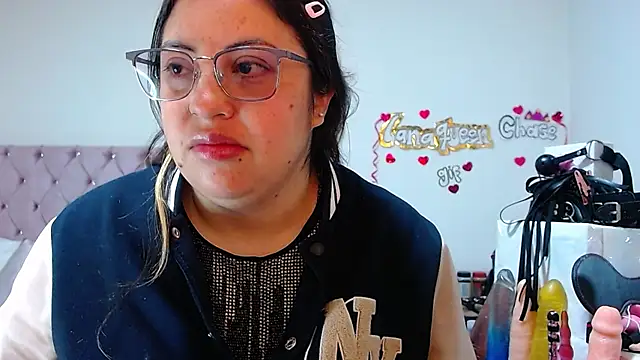 lanaqueen699 online show from September 22, 12:18 pm