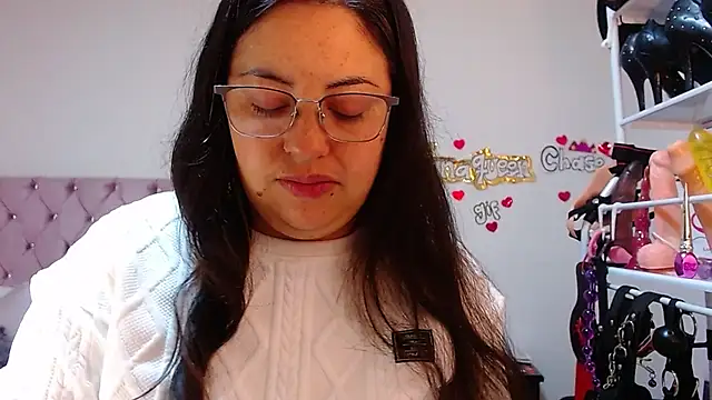 lanaqueen699 online show from October 7, 12:35 pm