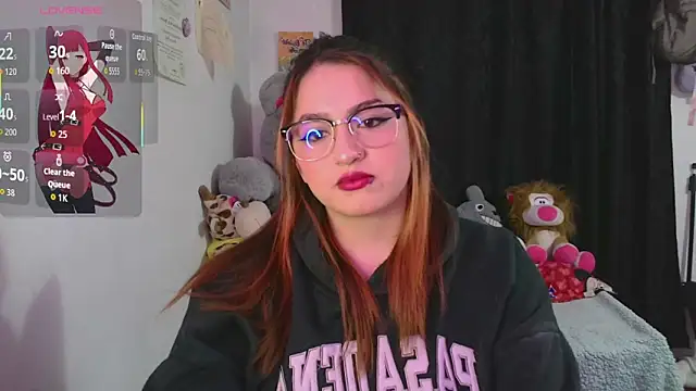 lucycherry   online show from September 17, 3:19 am