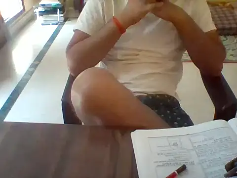 Snapshot of bigvorn6 chatting on March 15, 10:35 am bigvorn6 online show from March 15, 10:35 am