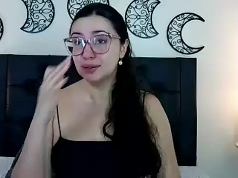 EvoletFMK online show from February 5, 1:27 pm