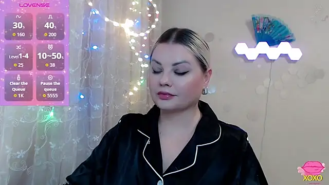 Snapshot of JewellKiss7 chatting on March 25, 6:47 pm JewellKiss7 online show from March 25, 6:47 pm