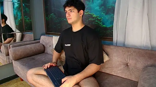 Snapshot of Mark_Evans1_ chatting on February 13, 1:50 am Mark Evans1 online show from February 13, 1:50 am