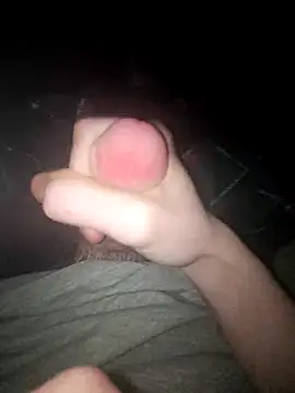 Snapshot of SoloExploder101 chatting on February 18, 1:12 am SoloExploder101 online show from February 18, 1:12 am