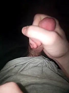 Snapshot of SoloExploder101 chatting on March 4, 11:49 am SoloExploder101 online show from March 4, 11:49 am