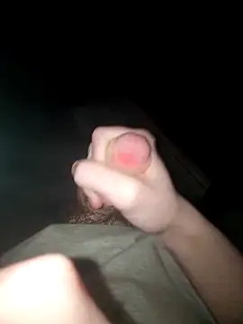 Snapshot of SoloExploder101 chatting on March 7, 12:24 pm SoloExploder101 online show from March 7, 12:24 pm