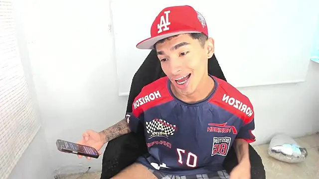 Damon  333 online show from February 14, 10:47 pm