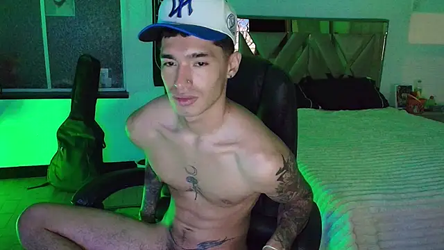 Damon  333 online show from October 16, 6:47 am