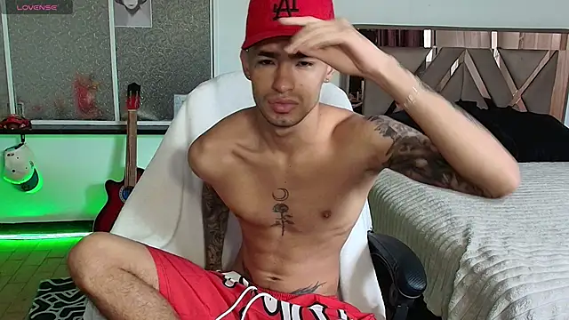 Damon  333 online show from November 15, 5:20 pm