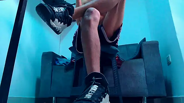 Snapshot of mastersmits chatting on February 3, 2:53 am mastersmits online show from February 3, 2:53 am