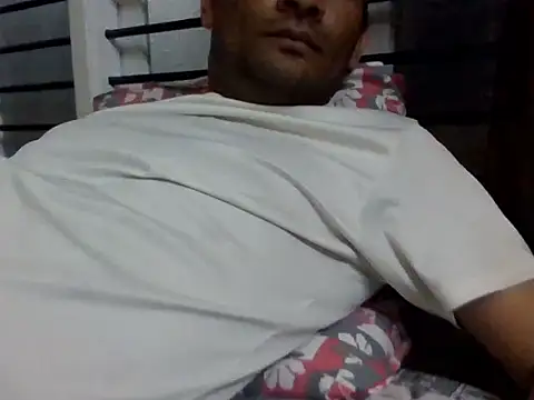 Snapshot of NiceBoy9099 chatting on January 16, 5:12 pm NiceBoy9099 online show from January 16, 5:12 pm