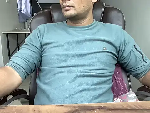 Snapshot of NiceBoy9099 chatting on October 9, 12:36 pm NiceBoy9099 online show from October 9, 12:36 pm