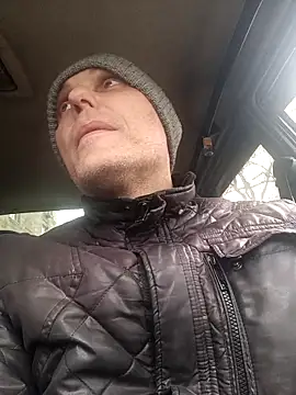 Pineapple04 online show from December 5, 10:02 am