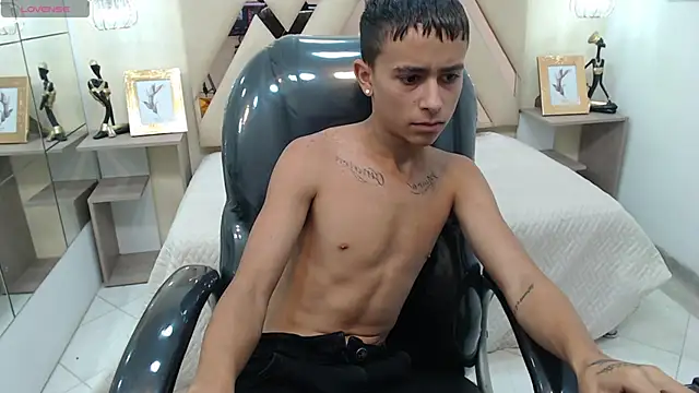 Xavii18 online show from January 21, 3:21 pm