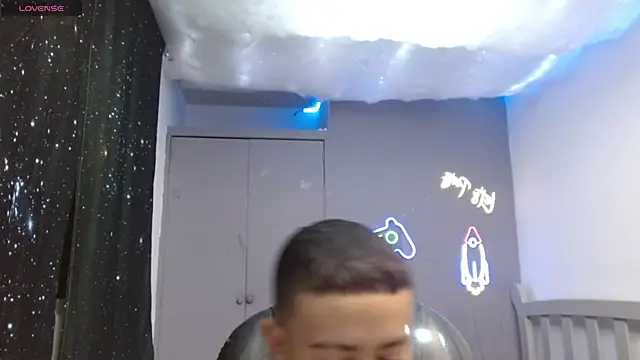 Xavii18 online show from March 6, 4:38 pm