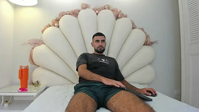 Ethan  Walker online show from December 14, 12:10 pm