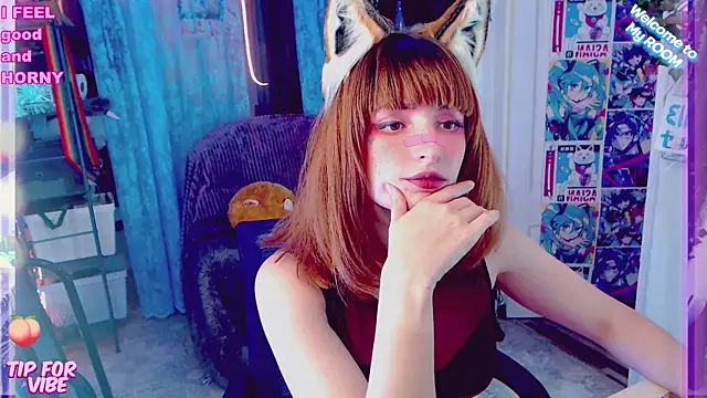 Snapshot of Toxic_Ellies chatting on February 5, 1:33 pm Toxic Ellies online show from February 5, 1:33 pm