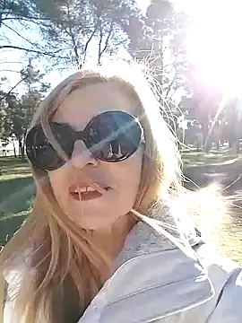 Snapshot of wiana chatting on January 16, 3:02 pm wiana online show from January 16, 3:02 pm