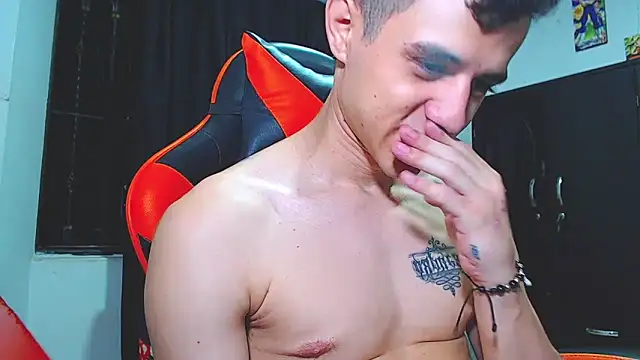 ADAM HOT online show from April 15, 11:38 pm